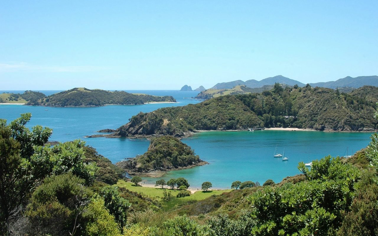 Green headlands and sheltered coves in the Bay of Islands